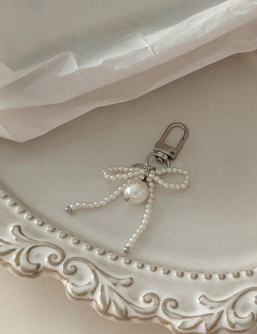 [handmade] pearl ribbon keyring